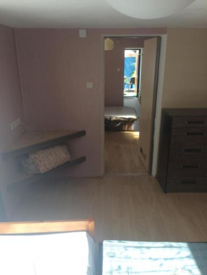 Guest house on Urozhaynaya